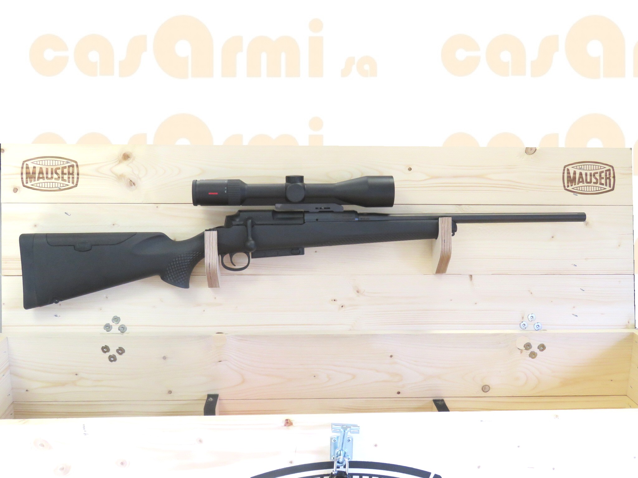 Mauser mod. 25 Extreme, con ottica Minox RS-4, 2.5-10x50, reticolo illuminato. Lunghezza totale 100.5cm, peso 3.2 Kg .308 Win.